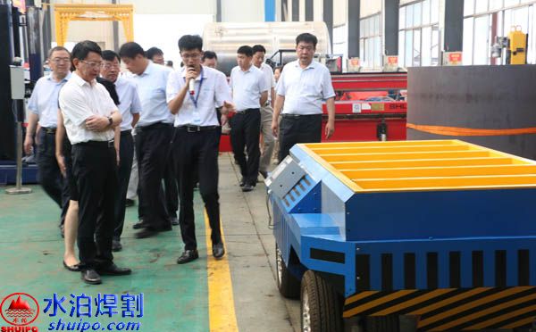 AGV機(jī)器人持續(xù)火熱，新領(lǐng)域帶來發(fā)展新機(jī)遇，水泊焊割自主研發(fā)的AGV小車